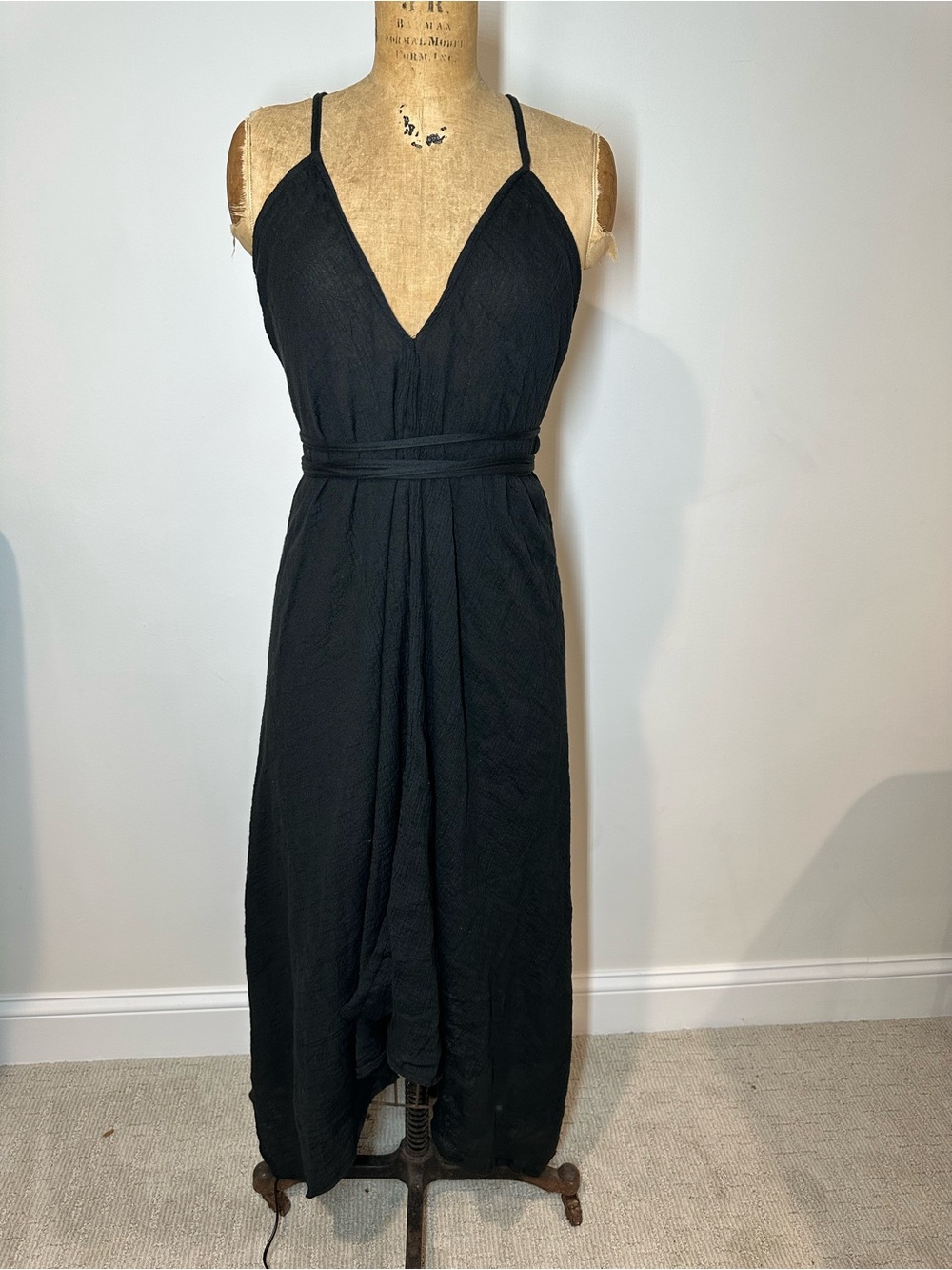 Black V-Neck Spaghetti Strap Maxi Dress